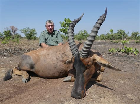 Hunting in Cameroon Savannah - Fauna Safari Club | Your African Hunting
