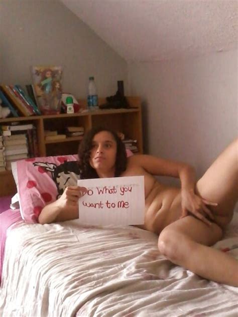 Girls Holding Signs Porn Pic