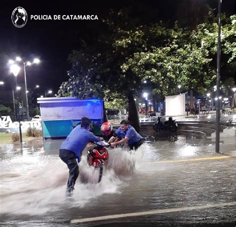 Policías brindaron asistencia por los daños Causados por la lluvia