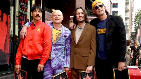 Los Red Hot Chili Peppers Vuelven A La Argentina Para Dar Un Show En El Estadio De River Plate