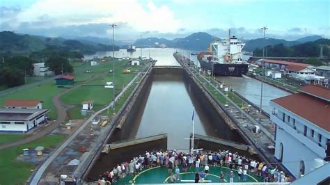 Canal de Panamá celebra hoy 102 años de su entrada en funcionamiento