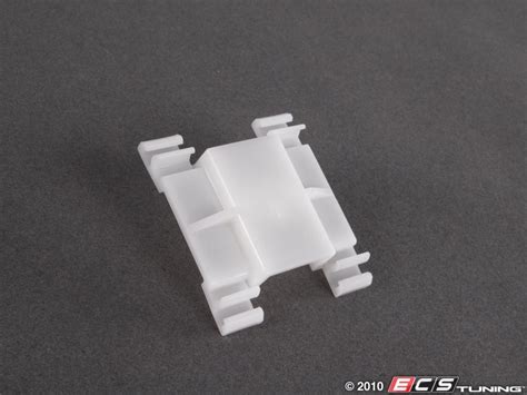 Genuine Volkswagen Audi - 1H0853585 - Door Moulding Clip - Priced Each ...