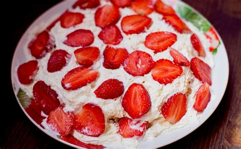 Il tiramisù con colomba e fragole con la ricetta facile Gustoblog