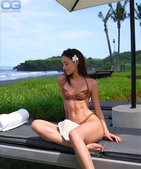 Alexandra Saint Mleux Nude Pictures Photos Playboy Naked Topless Fappening