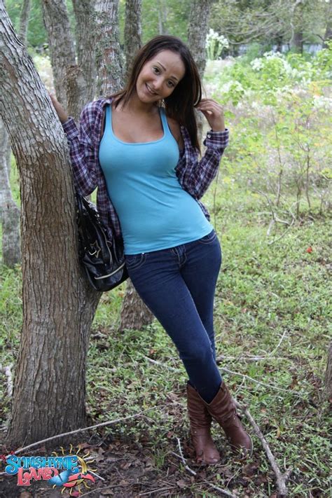 Cute Tgirl Sunshyne Monroe Stripteasing In The Woods Porn Pictures XXX