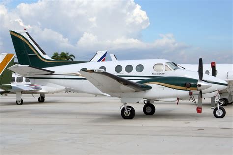 Beechcraft King Air C90gtx Buyers Guide Avbuyer 55 Off