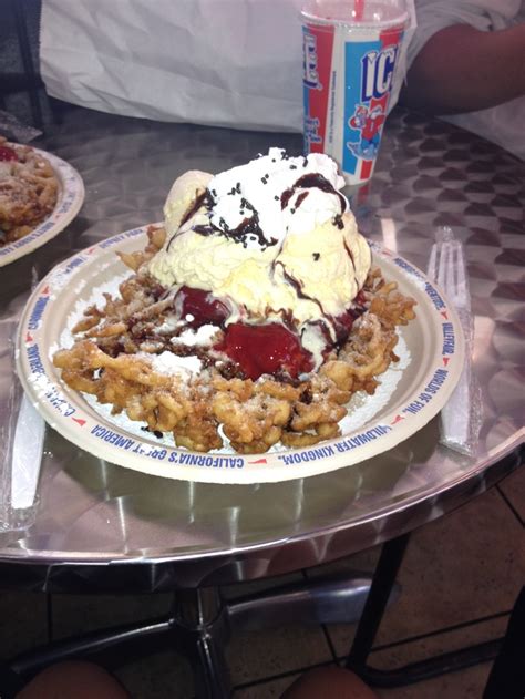 Funnel Cake Knotts Berry Farm Funny Cakes