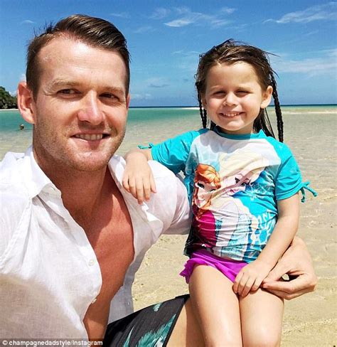 Gay Dad Speaks About His Postnatal Depression Daily Mail Online