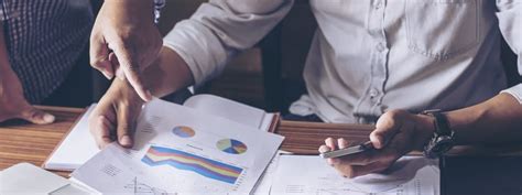 scholarships  finance majors  scholarships