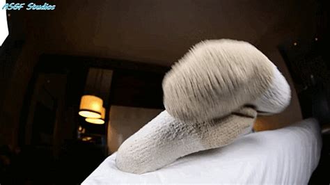 Sofia Mendez Super Fuzzy Socks Part 2 MP4 Amateur Soles Giantess And Footjobs Clips4sale