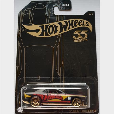 Hot Wheels Pearl Chrome Dodge Challenger SRT