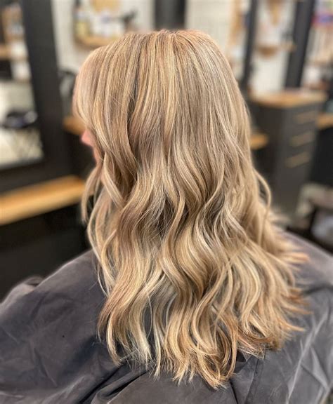 Caramel Honey Blonde Hair Ideas For Every Hair Length