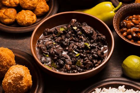 Melhores Acompanhamentos Para Feijoada