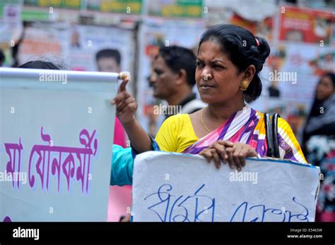 Dhaka Bangladesh 20th July 2014 Sex Workers Form Human Chain In