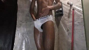 Banho De Cueca Branca SUPER GOSTOSO XVIDEOS
