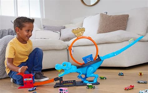 Hot Wheels City T Rex Chomp Down Loop Med En Legebil HKX42