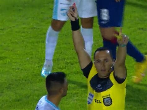 Bebe Acosta disparó con munición gruesa contra el árbitro Fernando