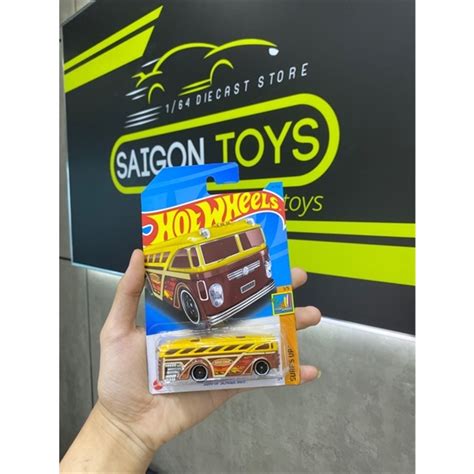 Xe mô hình Hot wheels Basic tỉ lệ 1 64 nhiều mẫu Saigontoys Shopee Việt Nam