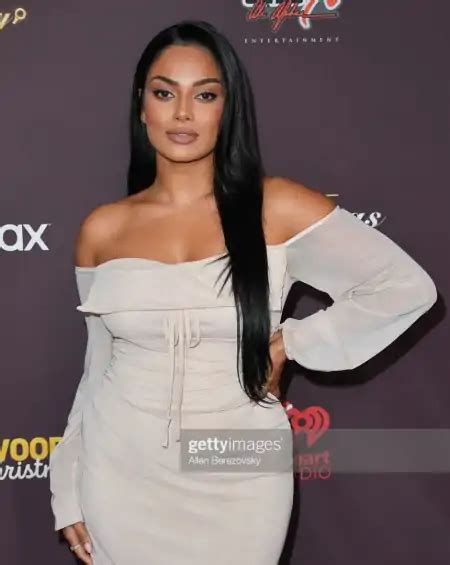 Chandrika Ravi Hot And Bold Pics And Photos