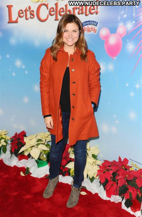 Tiffani Thiessen Celebrity Posing Hot Beautiful Babe Paparazzi Nude Nude Celebrities Mobile