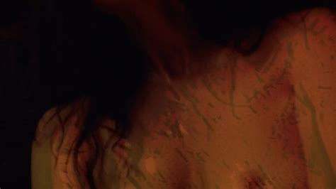 Nude Video Celebs Idina Menzel Nude Just A Kiss