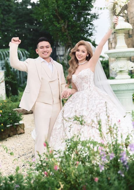 H U M C I Hot Girl Tr Ng R N T M S Chuy N L M D U H O M N