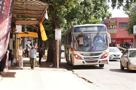 Motoristas de ônibus ameaçam nova paralisação por falta de reajuste