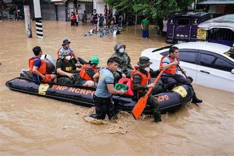 Pnp Deploys 25000 Personnel For Search And Rescue