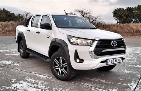 Toyota Hilux Raider X loses race against Ford Ranger single turbo | The ...