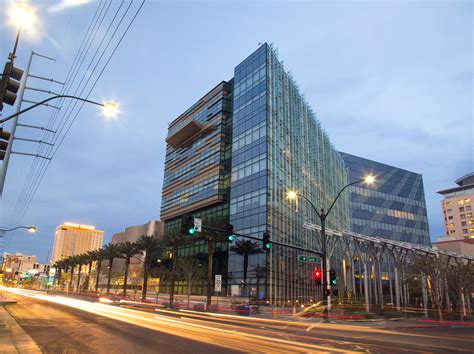 Las Vegas councilman resigns seat, pleads guilty to federal felony