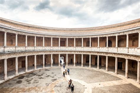 Granada Hour Alhambra And Generalife Gardens Guided Tour Getyourguide