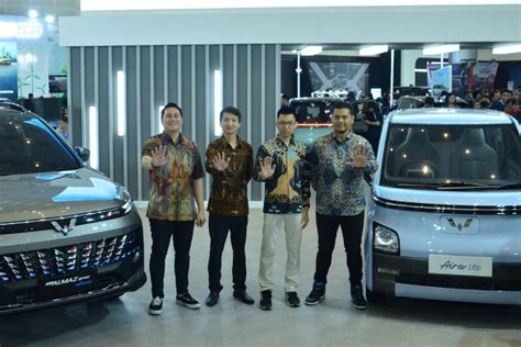 Wuling Tampilkan New Almaz RS Dan Memperkenalkan Air Ev Lite Di GIIAS