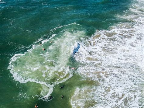 Rip Tides Make for Hazardous Summer at East Hampton Beaches - 27 East
