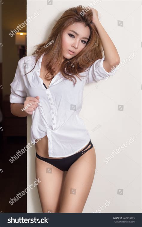 Very Sexy Asian Girl Wearing Lingerie Stock Photo 462239989 Shutterstock