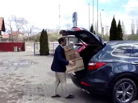 Hyundai Santa Fe Hands Free Smart Liftgate With Auto Open At Hyundai