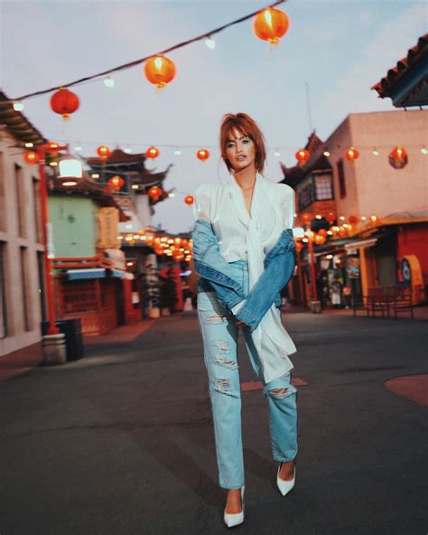 Haley Kalil Beautiful Pics Hot Celebs Home