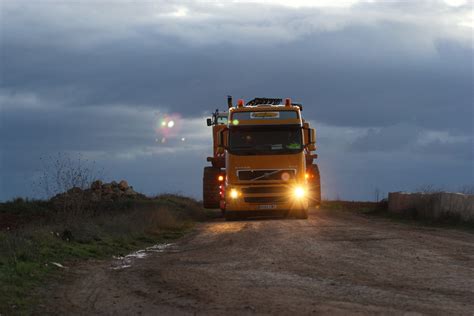 Transportes Especiales Por Carretera F Lezcano