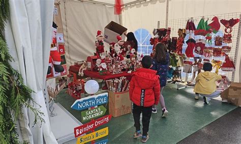 Ponteareas Abre Tres D As Su Mercadillo De Navidad Faro De Vigo