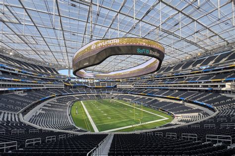 spectacular stadiums    fifa world cup panamericanworld