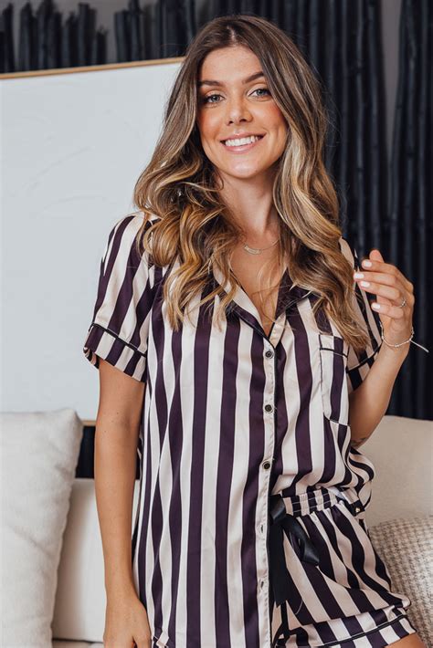 Pijama Copacabana Listrado Preto Oui Lingerie Pe As Feitas M O Muito Amor E Carinho