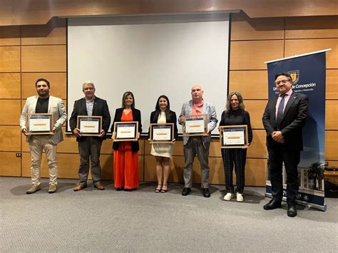 Acad Micos De La Facultad De Humanidades Y Arte Udec Reciben