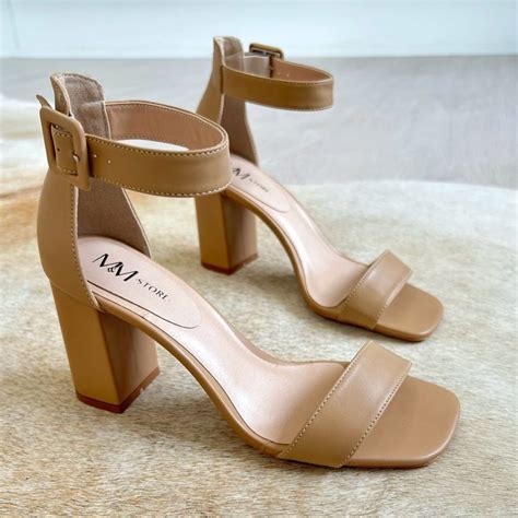 Sandália Nude Básica de Salto Médio Loja MM Store Shoes