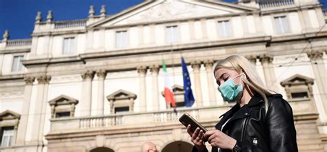 Riaprono Cinema E Teatri In Piemonte Gli Studenti Ancora A Casa Il