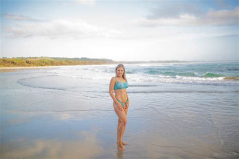 Bikini Model Kmk Ai Enhanced Mega Sexy Topaz Sharpen Faceai Porn Pic