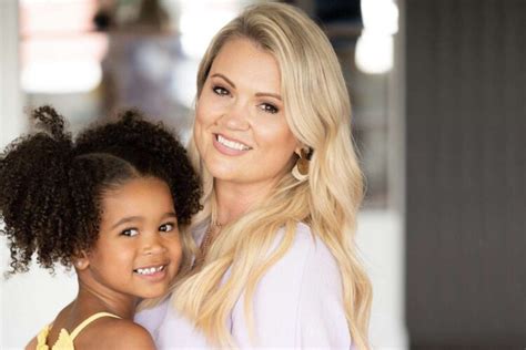 New Hot Sexy Tiania Haneline Bikini Pics