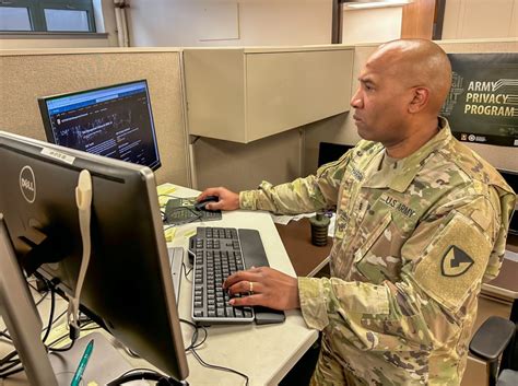 MOS Spotlight: Soldier ensures network connectivity as 255A Data ...