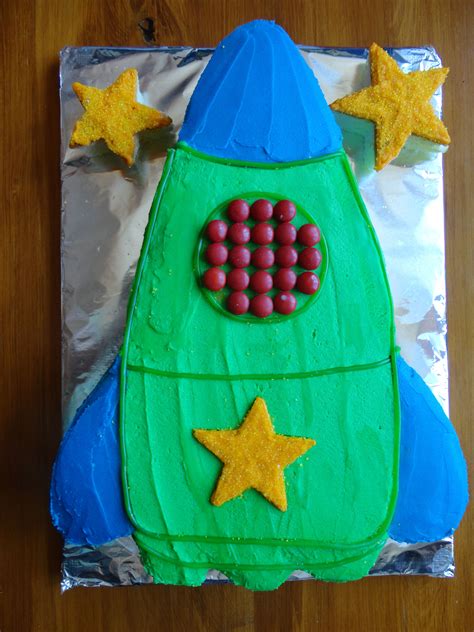 Pin By Hayley W On Cakes Cakes Cakes Rocket Ship Cakes Boy Birthday
