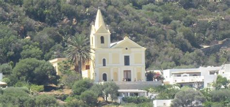 La Chiesa Di San Pietro A Panarea Sicily Enjoy