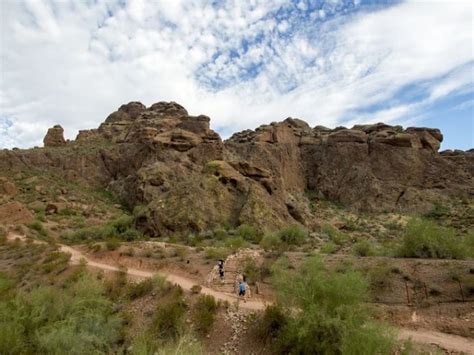 10 of the Best Hiking Trails in Phoenix, Arizona - Flavorverse