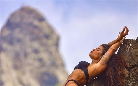 Aline Riscado Arranca Suspiros Foto De Biqu Ni Em Noronha